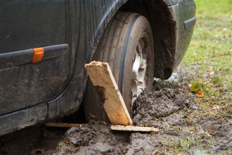 How to Get a Car Unstuck from Deep Mud: Tips and Strategies for a Smooth Escape